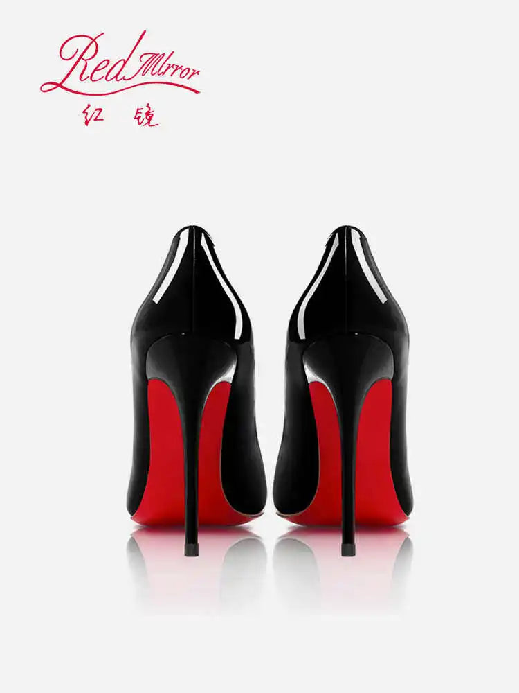 Vintage-Inspired Pointed-Toe Pumps