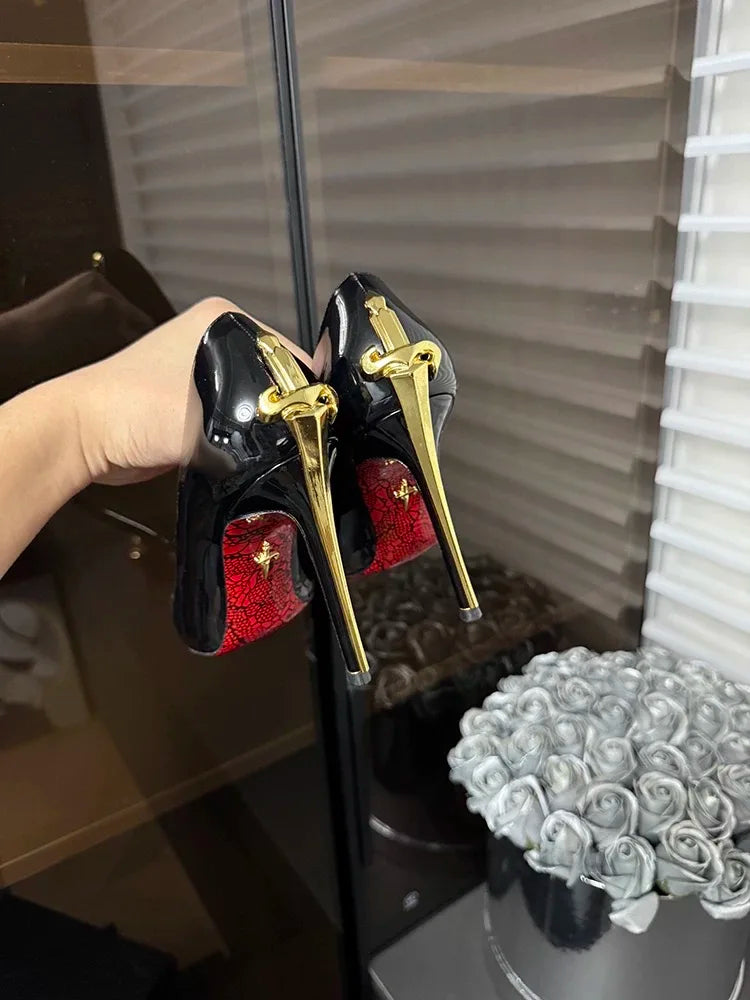 Vintage-Inspired Velvet & Leather-Look Pumps