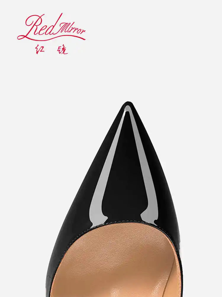 Vintage-Inspired Pointed-Toe Pumps